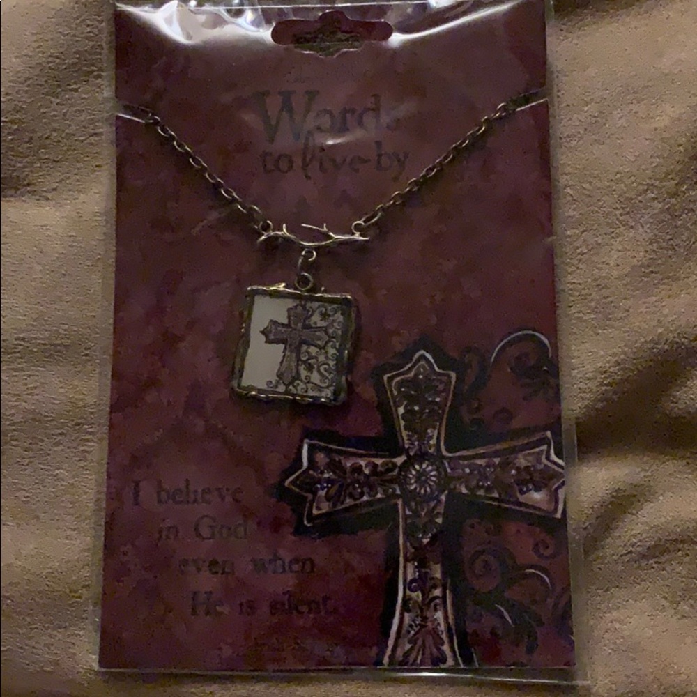 Necklace with cross pendant